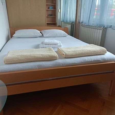 Appartamento Ramonda Belgrado Esterno foto