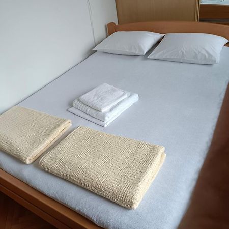 Appartamento Ramonda Belgrado Esterno foto
