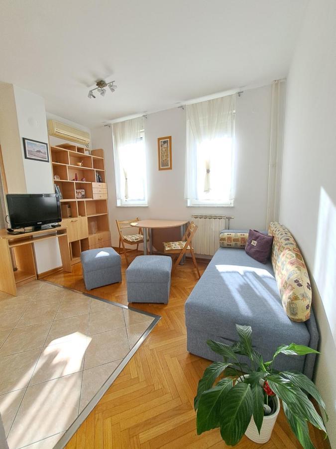 Appartamento Ramonda Belgrado Esterno foto